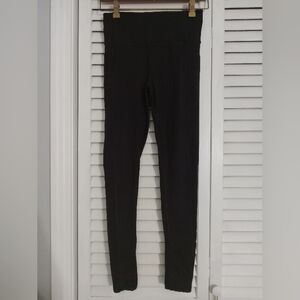 Victoria's Secret workout leggings Size 4 black